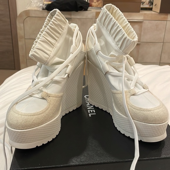 CHANEL LACE UP WEDGE BOOTS - Picture 2 of 6